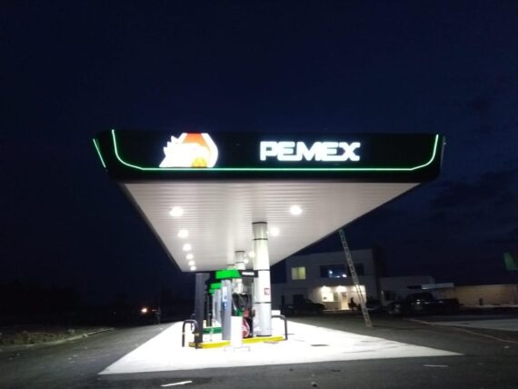 pemex-noche.jpeg